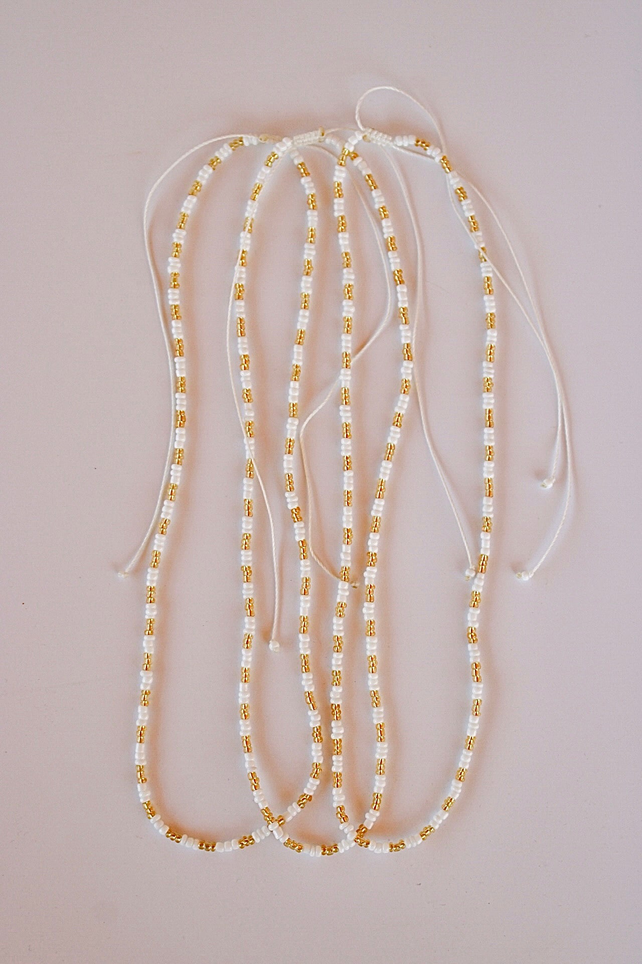 Dainty gold necklace